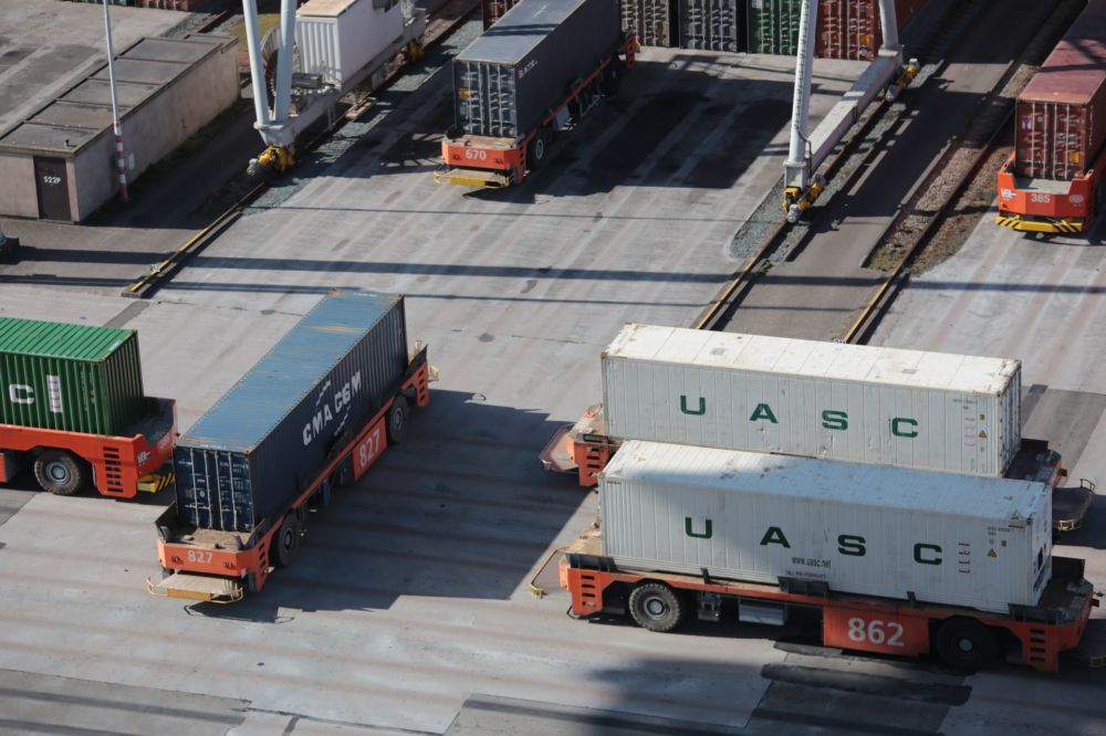 Logistik adalah proses supply chain, ketahui tujuan dan manfaatnya