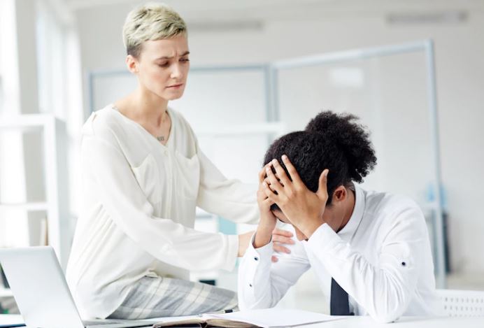 Simpati adalah bentuk perasaan tertarik © 2022 berbagai sumber Simpati adalah bentuk perasaan tertarik © 2022 berbagai sumber