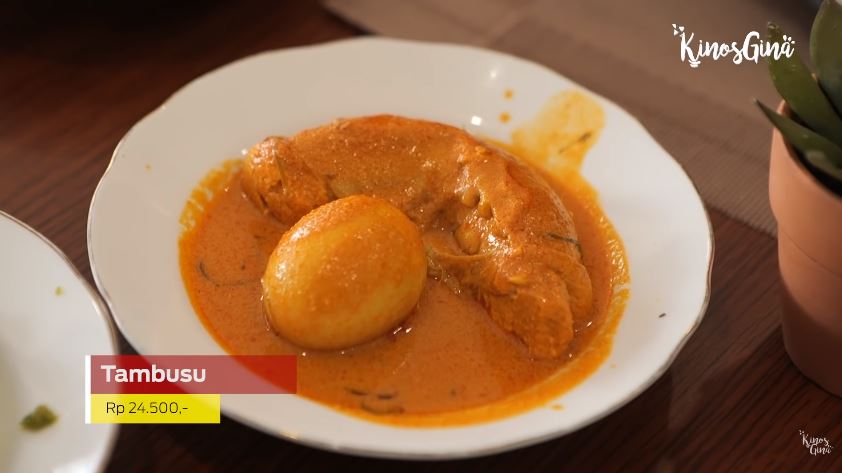 11 Menu mukbang Nycta Gina dan Rizky Kinos, ada steak berlapis emas