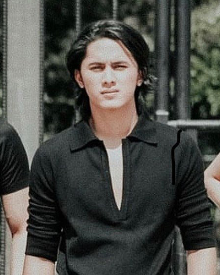 Potret lawas Hengky Kurniawan di cover majalah © Instagram Potret lawas Hengky Kurniawan di cover majalah © Instagram