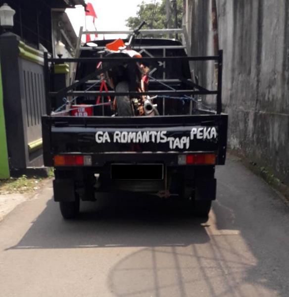 15 Kata-kata nasehat di belakang truk Berbagai sumber