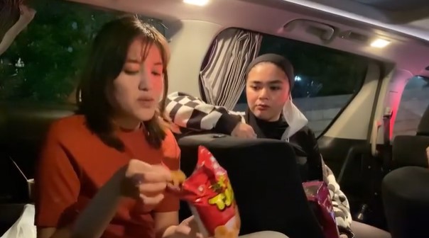 10 Menu mukbang Sivia Azizah, serba makanan kekinian