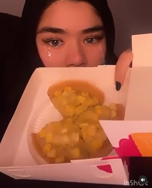 10 Menu mukbang Sivia Azizah, serba makanan kekinian