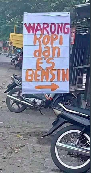 15 Nama tempat makan nyeleneh ini bikin mikir dua kali