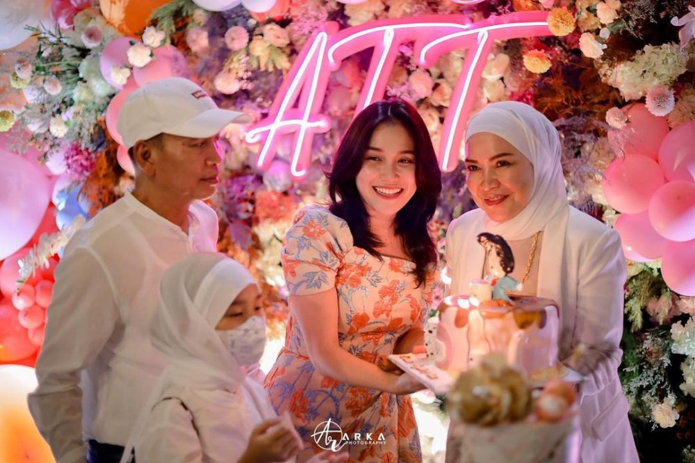 ulang tahun Ayu Ting Ting ke-30 © Instagram ulang tahun Ayu Ting Ting ke-30 © Instagram