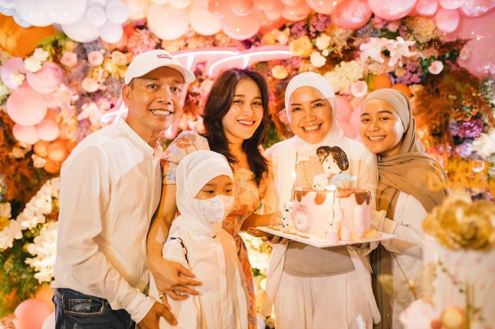 ulang tahun Ayu Ting Ting ke-30 © Instagram ulang tahun Ayu Ting Ting ke-30 © Instagram