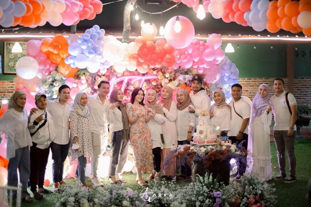 ulang tahun Ayu Ting Ting ke-30 © Instagram ulang tahun Ayu Ting Ting ke-30 © Instagram