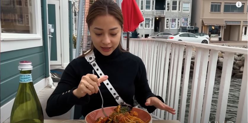 11 Makanan dan minuman dikonsumsi Nikita Willy, bikin ASI melimpah