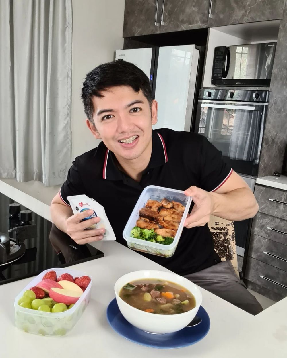 10 Pola makan Nicky Tirta, bantu turunkan berat badan secara alami