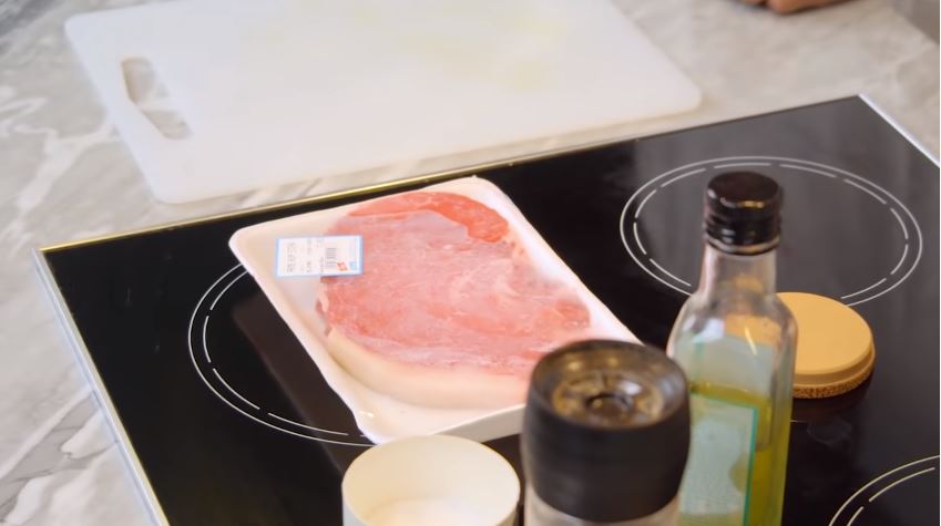 10 Cara Raditya Dika memilih daging untuk steak, berkualitas dan empuk