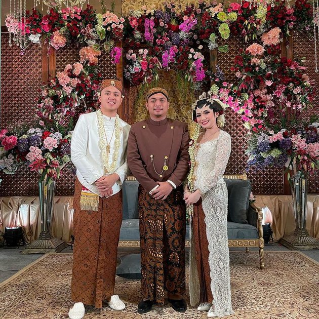 penyanyi cilik saat menikah © berbagai sumber