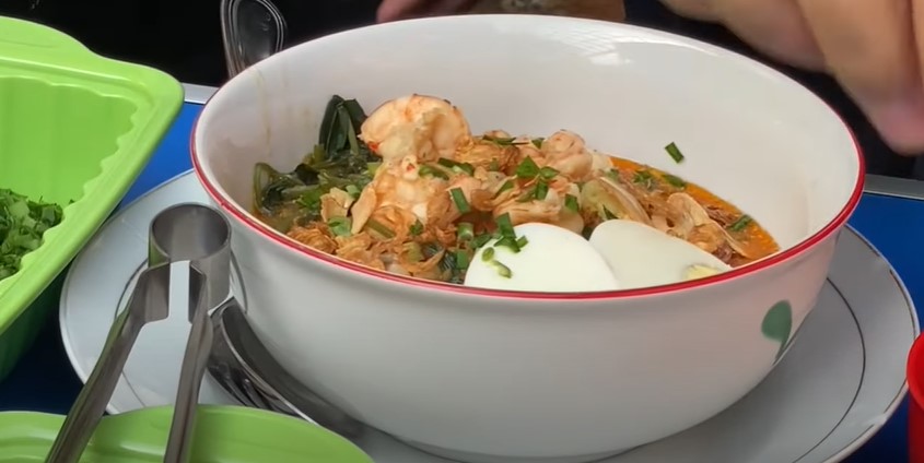 13 Langkah Dewi istri Komeng bikin mi celor asli Palembang, antiamis
