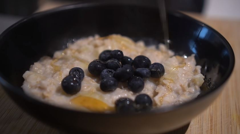 10 Menu sarapan sehat ala Amanda Rawles, praktis dan penuh nutrisi