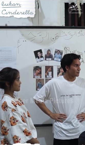 Fuji Rafael Adwel di balik layar © berbagai sumber Fuji Rafael Adwel di balik layar © berbagai sumber