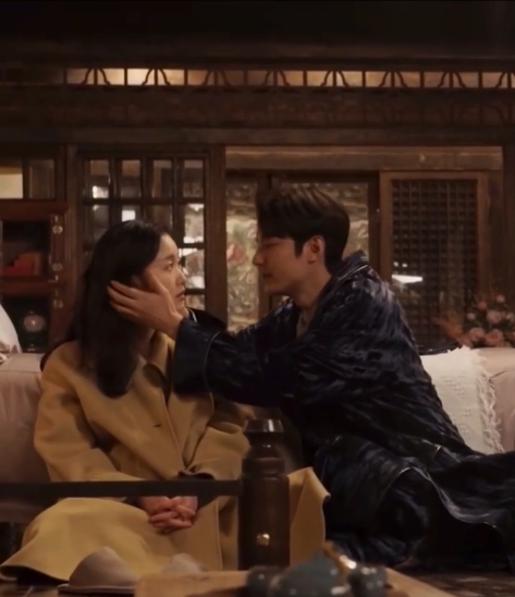 Adegan Lee Min-ho & 8 pasangan di drama Berbagai sumber