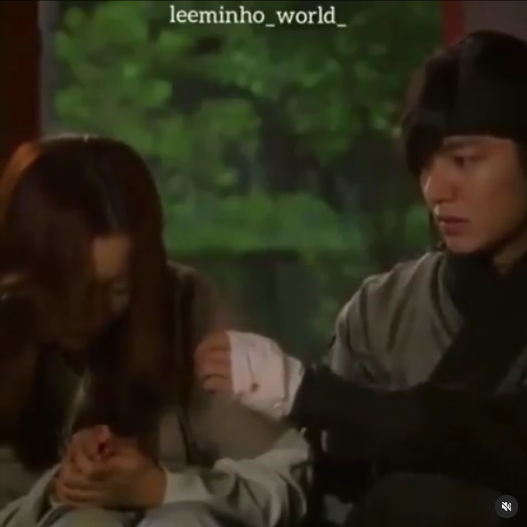 Adegan Lee Min-ho & 8 pasangan di drama Berbagai sumber Adegan Lee Min-ho & 8 pasangan di drama Berbagai sumber