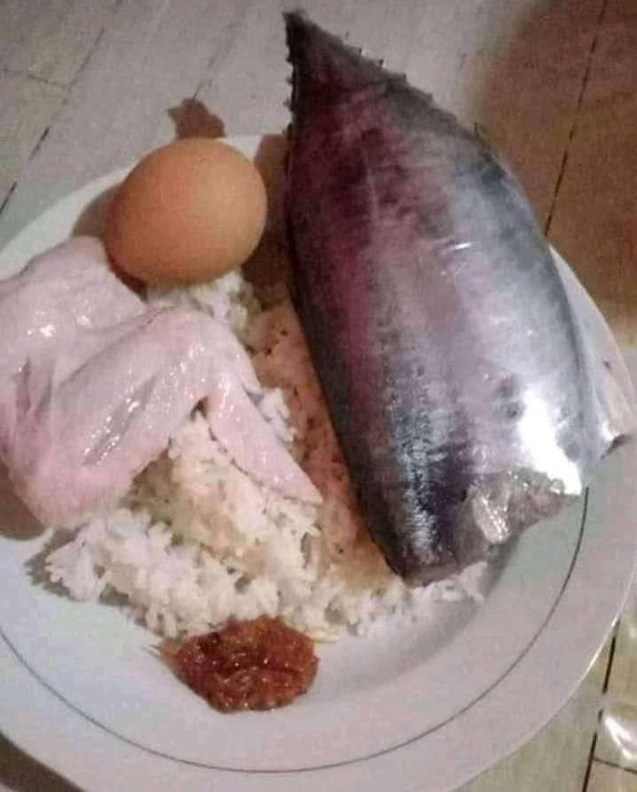 15 Potret makanan absurd ini bikin geleng-geleng kepala