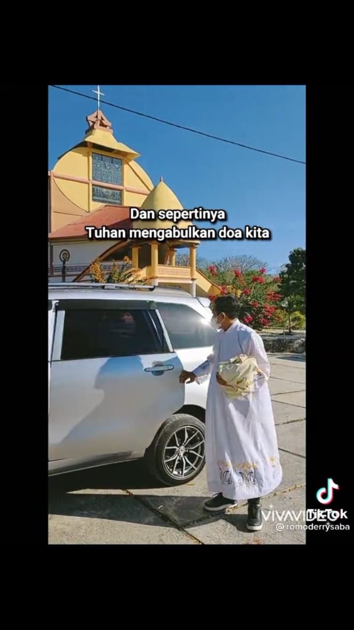 momen haru pastor menikahkan mantan pacar © TikTok