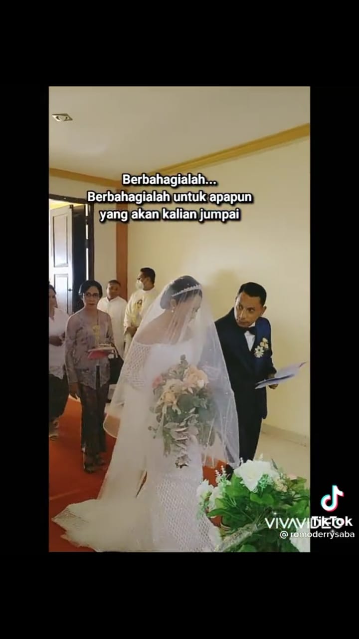 momen haru pastor menikahkan mantan pacar © TikTok