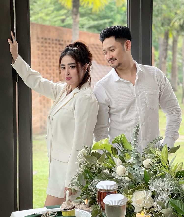 foto Dewi Perssik dan Angga Wijaya © Instagram/@anggawijaya88
