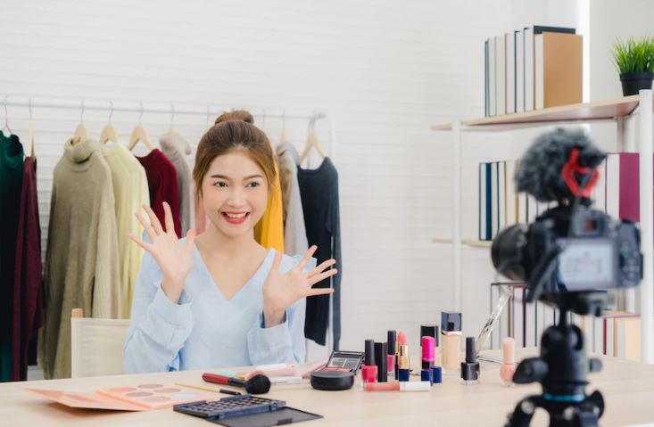 Arti endorse dalam dunia bisnis © 2022 berbagai sumber