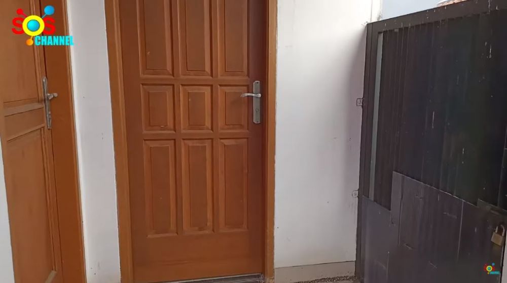 penampakan rumah pertama sule © YouTube