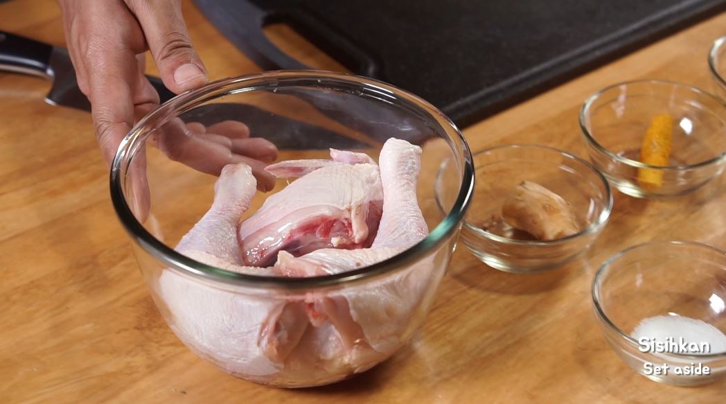 Ayam Goreng Serai