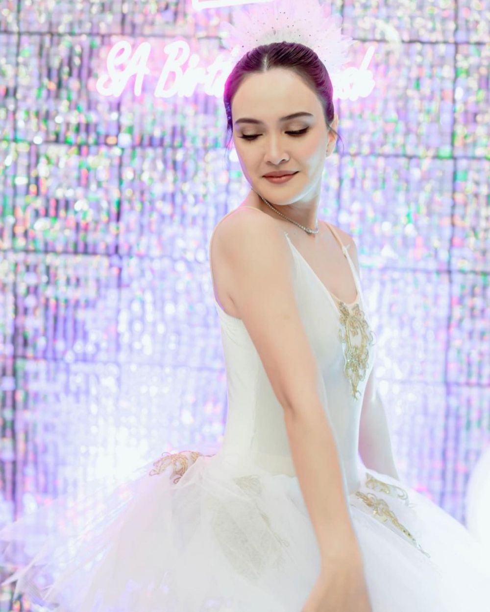 11 Potret kejutan ultah Shandy Aulia ke-35, cantik bak ballerina