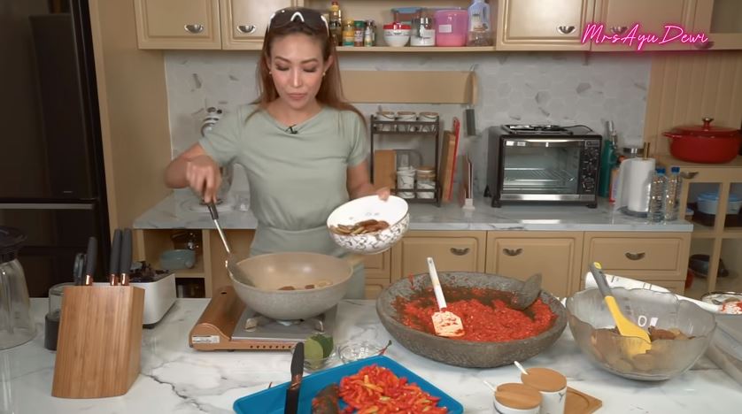 10 Cara Ayu Dewi masak jengkol ini bikin empuk dan nggak bau