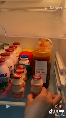 6 Cara simpel menata kulkas ala anak kosan agar rapi bak minimarket