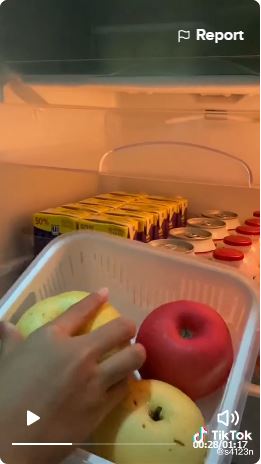 6 Cara simpel menata kulkas ala anak kosan agar rapi bak minimarket