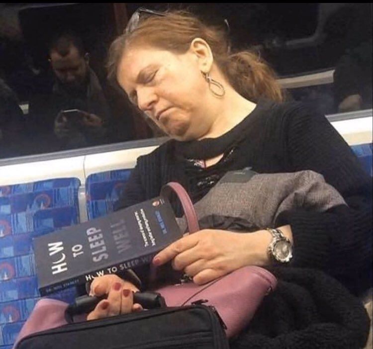11 Meme orang malas baca buku, bikin geleng-geleng kepala