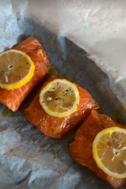 10 Makanan dihindari Nana Mirdad, bantu jaga berat badan ideal