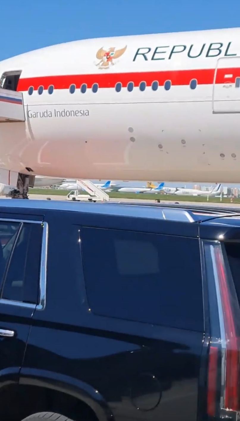 momen Jokowi tiba di Moskow Rusia © berbagai sumber