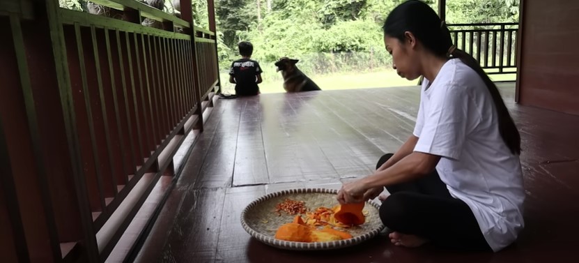 Resep mudah bikin donat labu ala Prada Kalaweit, empuk dan antigagal