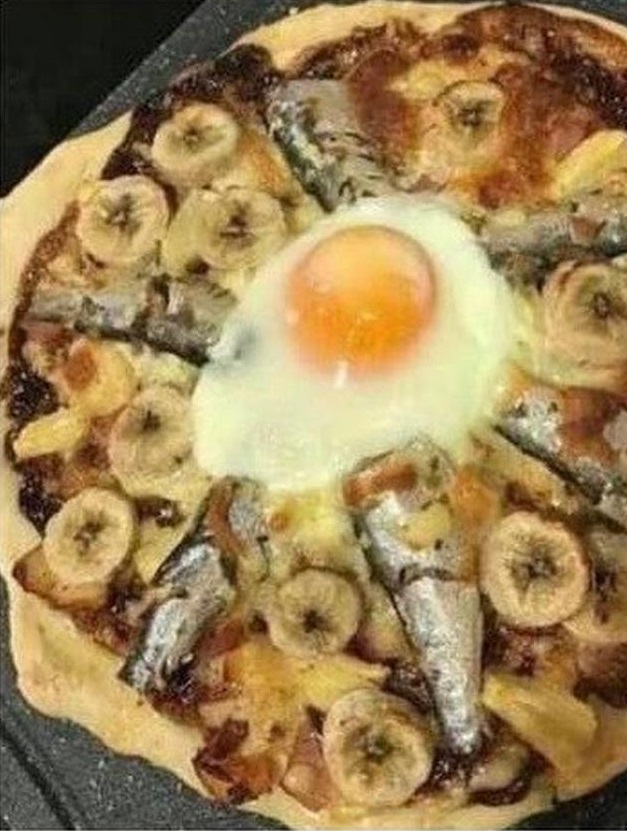 15 Penampakan pizza dengan topping nggak biasa, bikin geleng kepala
