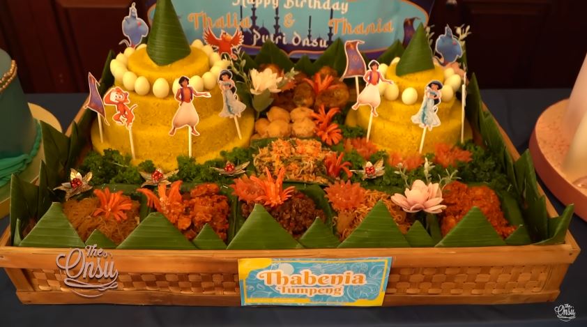 Lauk pendamping nasi tumpeng 11 seleb, plating Soimah simpel