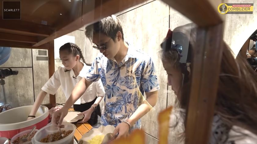 Lauk pendamping nasi tumpeng 11 seleb, plating Soimah simpel