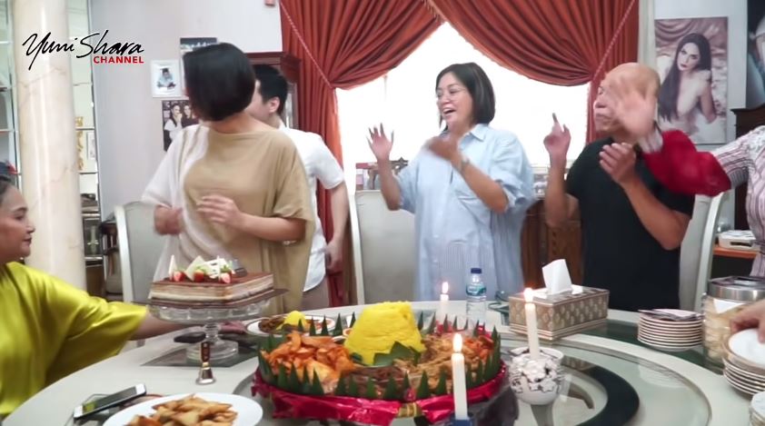 Lauk pendamping nasi tumpeng 11 seleb, plating Soimah simpel