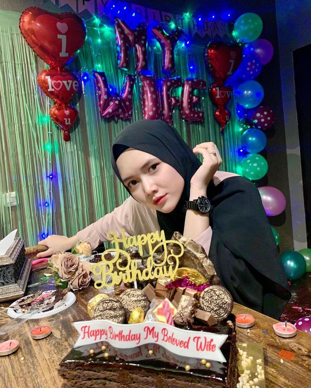 Potret kue ulang tahun 13 pedangdut, punya Ayu Ting Ting elegan