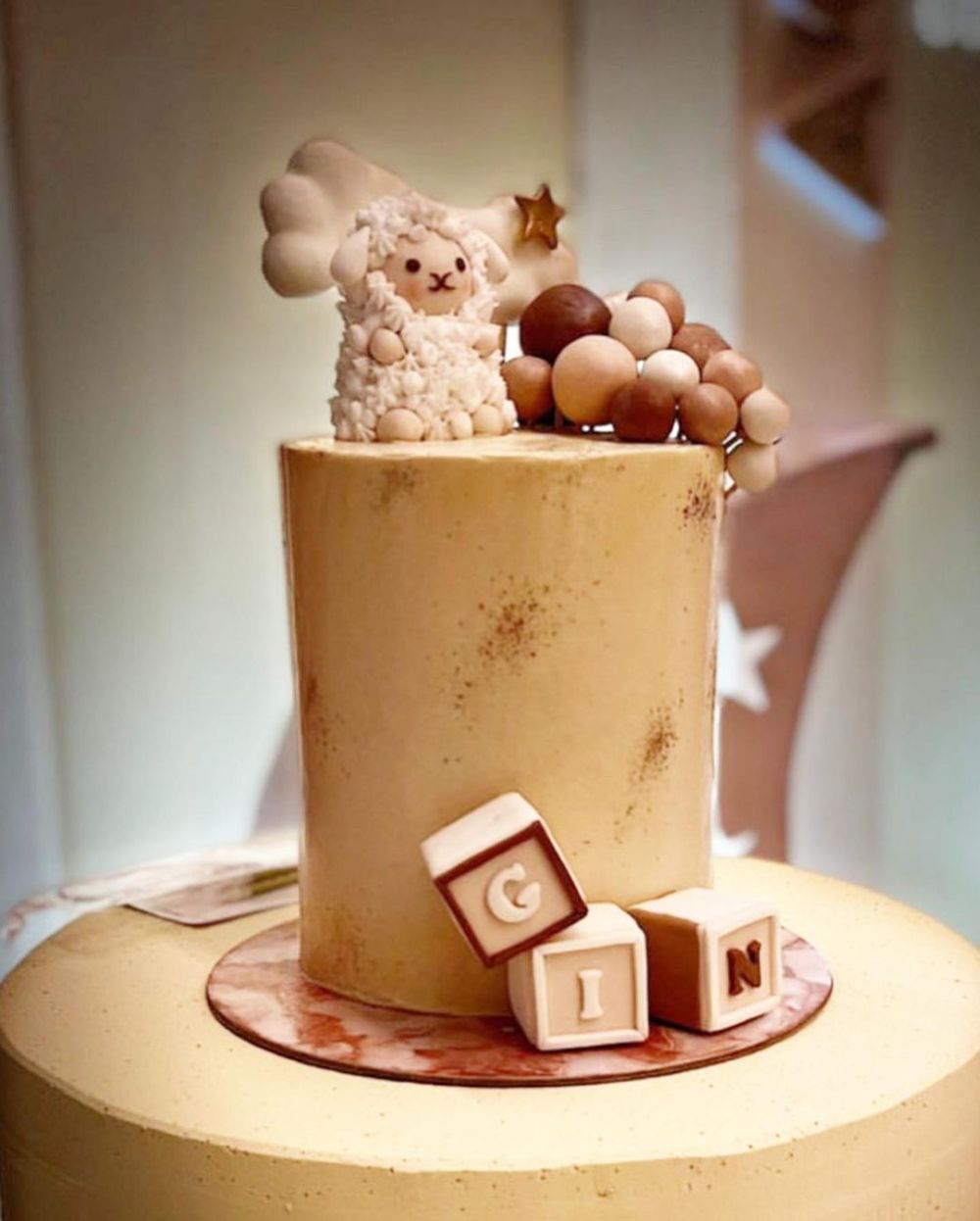 Momen aqiqah Baby Gin anak Gilang Dirga © 2022 Instagram 