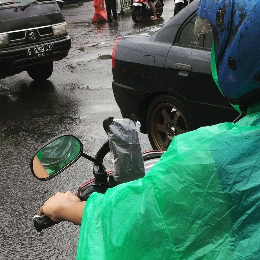 holder hp ojek online lucu © berbagai sumber holder hp ojek online lucu © berbagai sumber