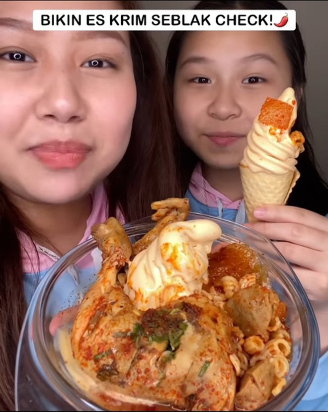 15 Kombinasi makanan campur es krim ini bikin geleng-geleng kepala