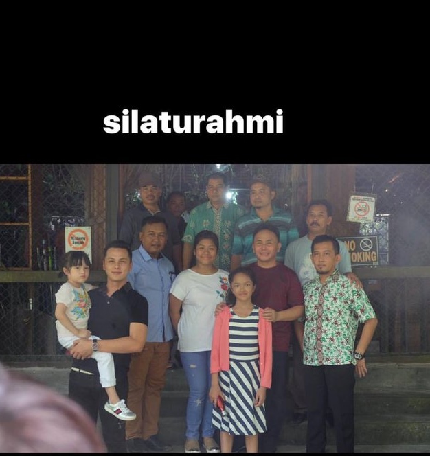 momen akrab ussy dan mantan suami © instagram