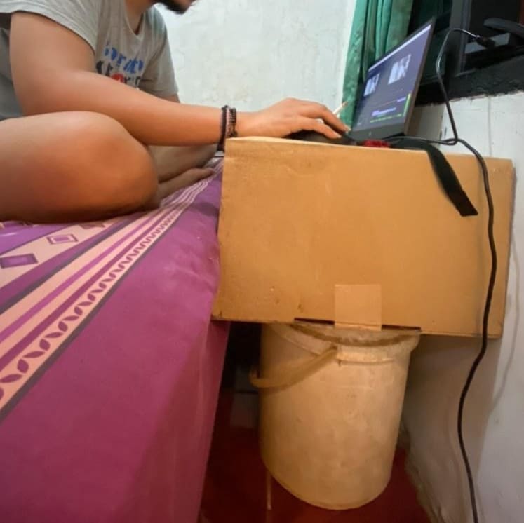 orang kerja tapi nyeleneh caranya © berbagai sumber