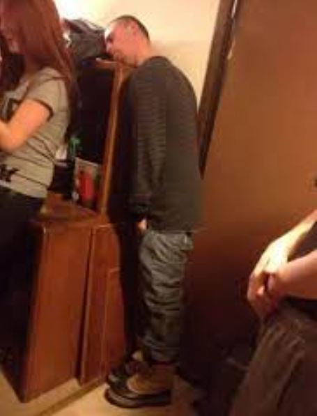 benda jadi bantal untuk tidur kocak © berbagai sumber benda jadi bantal untuk tidur kocak © berbagai sumber