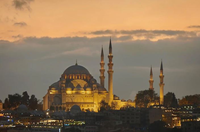 Arti Ulul Azmi © 2022 berbagai sumber