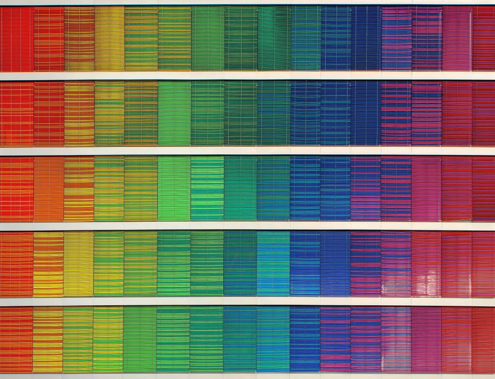 penjabaran mengenai warna primer © berbagai sumber