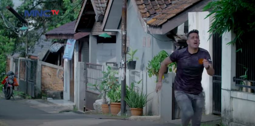 Claudio Martinez Berbagai sumber Claudio Martinez Berbagai sumber