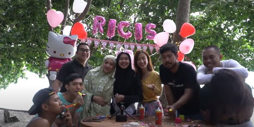 9 Potret perayaan ultah Ria Ricis dari awal jadi YouTuber hingga kini